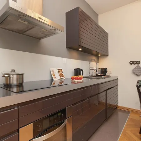 Apartment Nadmorski Z Parkingiem I Ogrodem Blisko Molo W Sopocie By Rent Like Sopot